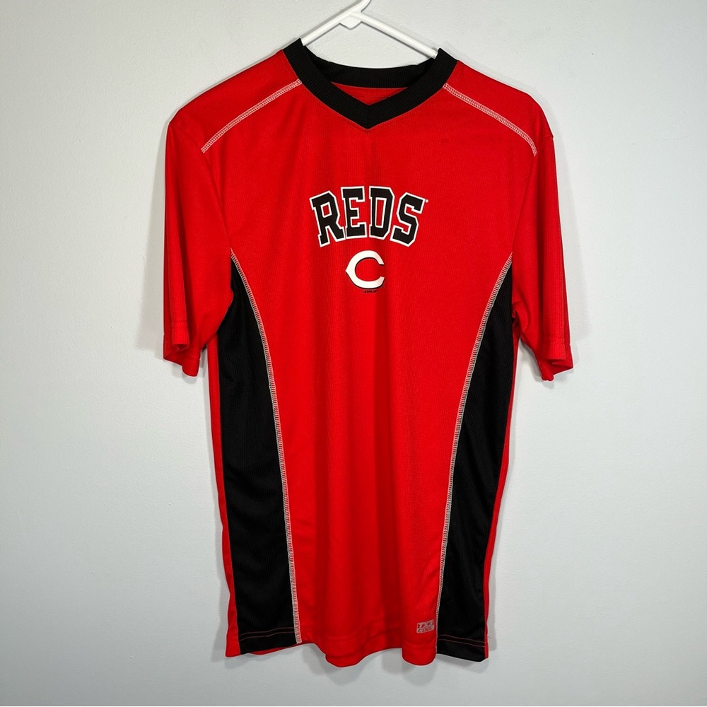 Cincinnati Reds Shirt Adult Medium Red Black MLB Baseball Logo VNeck Lightweight